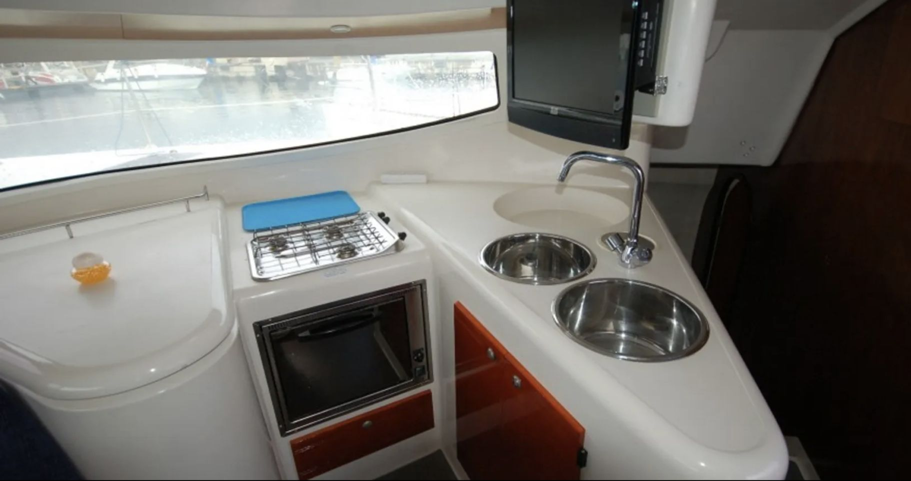 Fountaine Pajot — Athena 38 (2006)