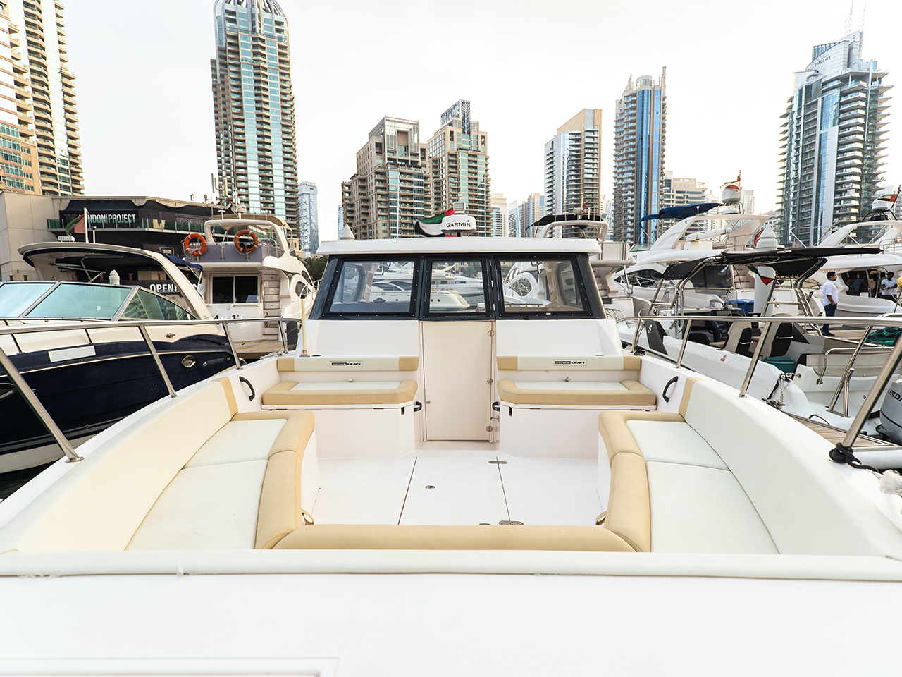 Yacht Charter Thunderbird