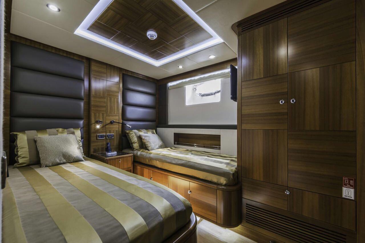 101ft Emerald Majesty