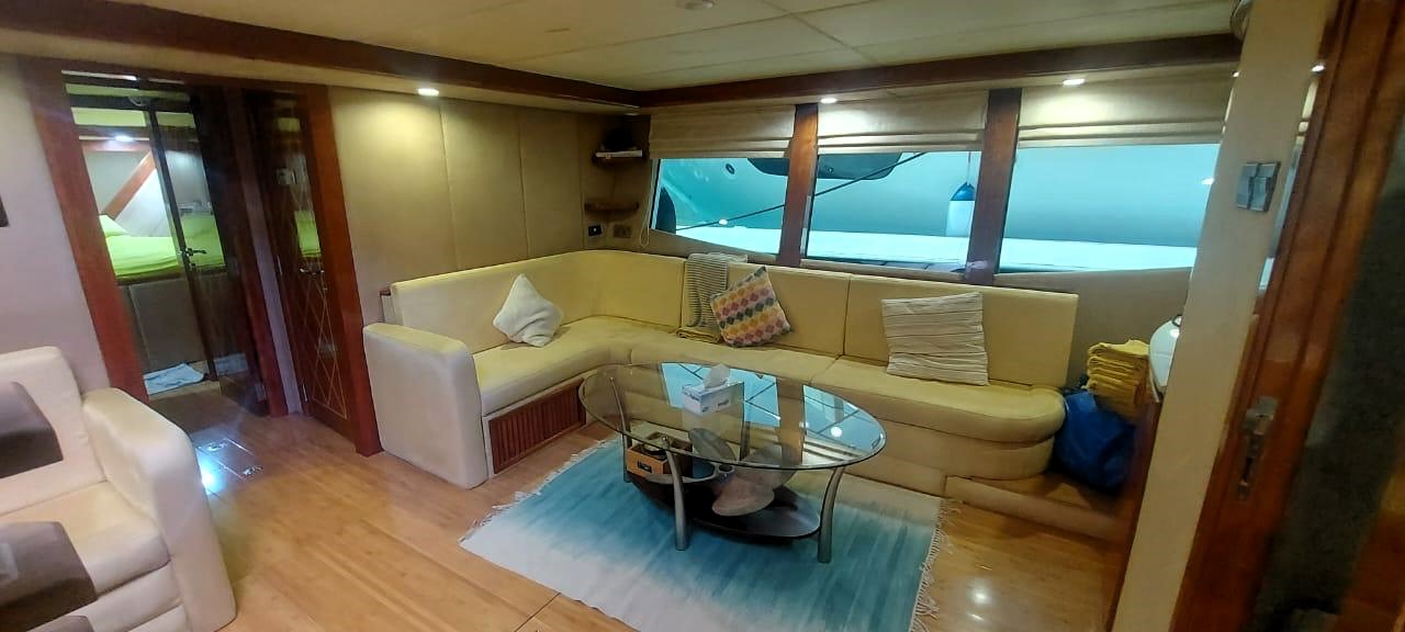 Vida Loka Yacht 75 ft (Open Deck)