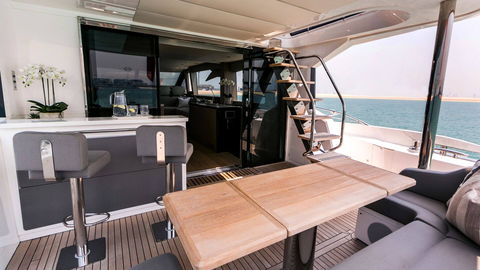 70ft Alya (Houseboat)