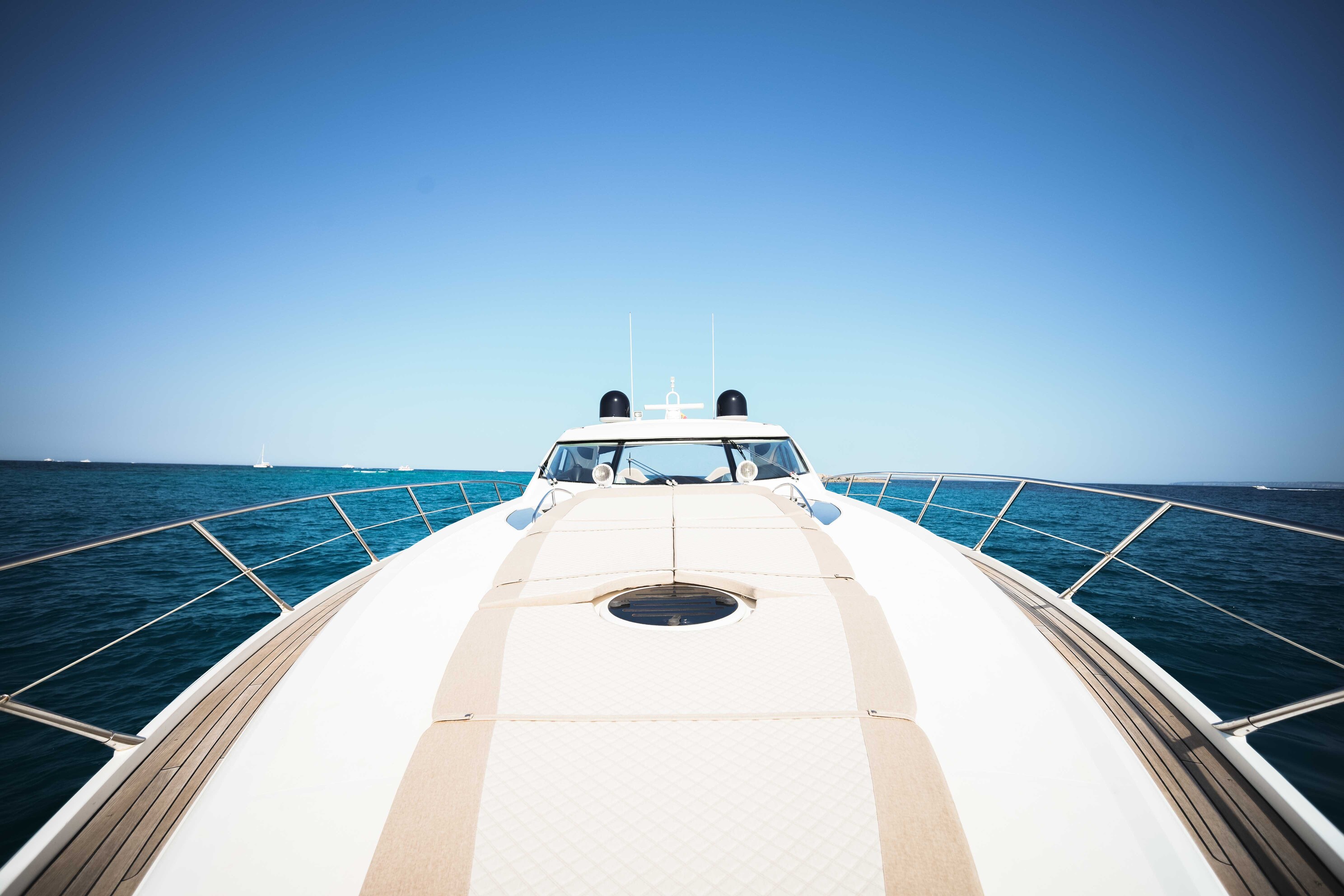 SUNSEEKER PREDATOR 68 CHARLIE FOX