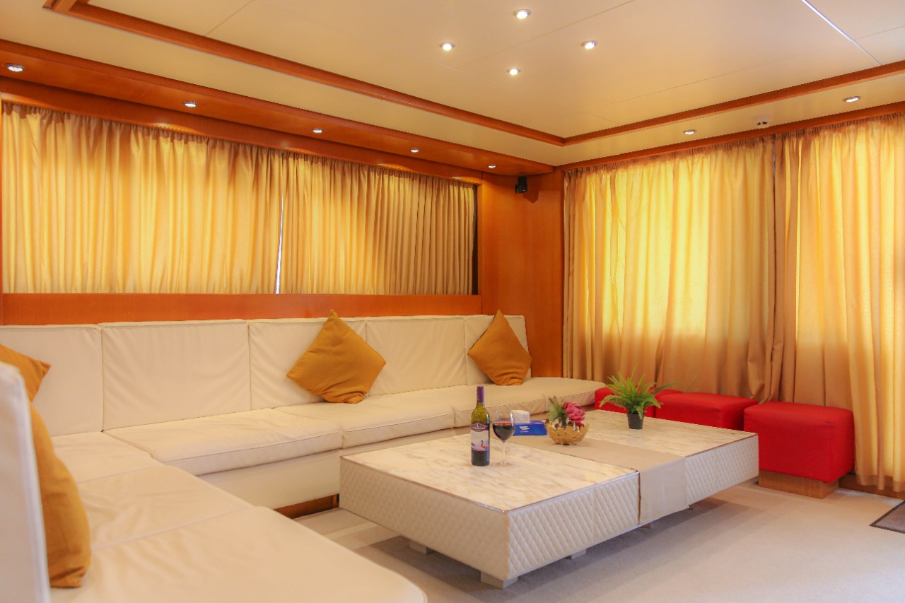 San Lorenzo 82′ Yacht