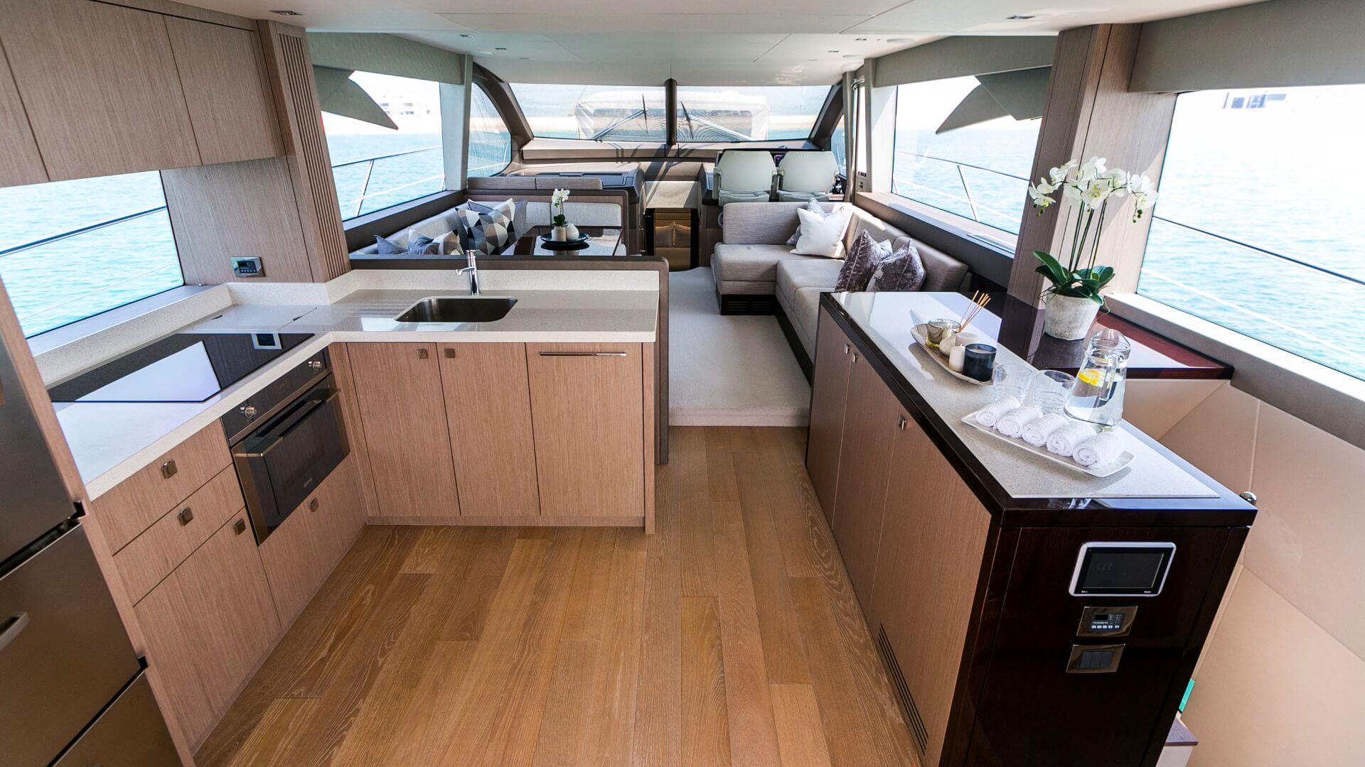 70ft Alya (Houseboat)