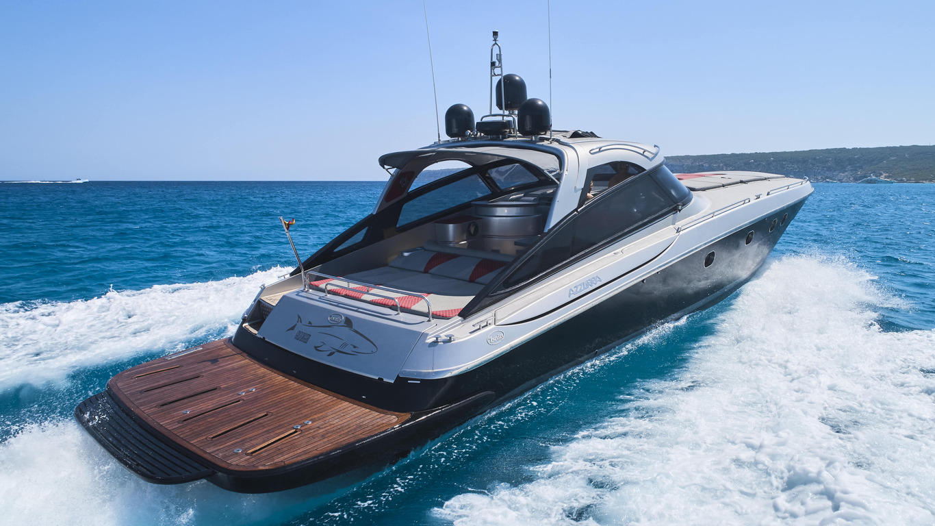 BAIA AZZURRA 63 GOLD DIGGER