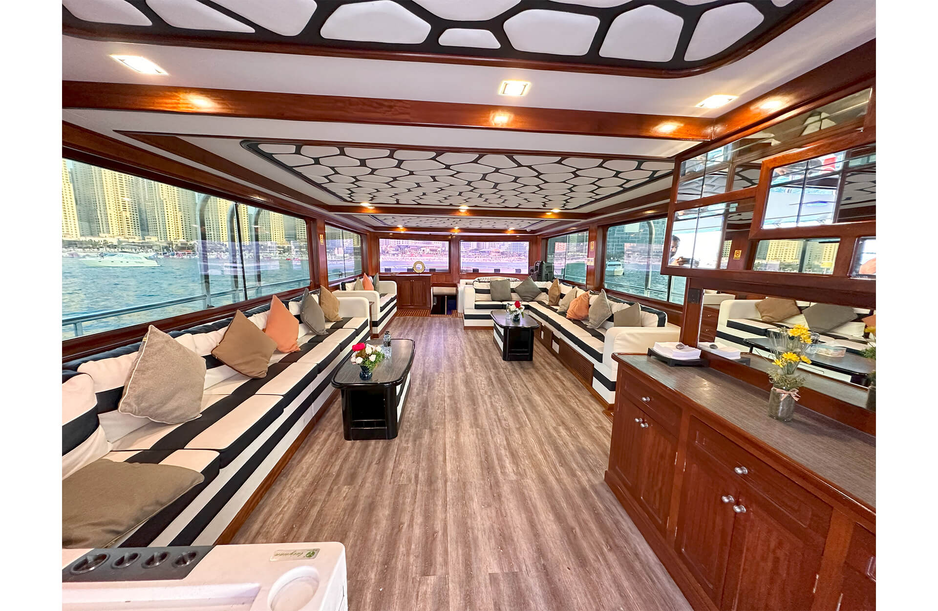 85ft Pluto (Dutch Oriental)