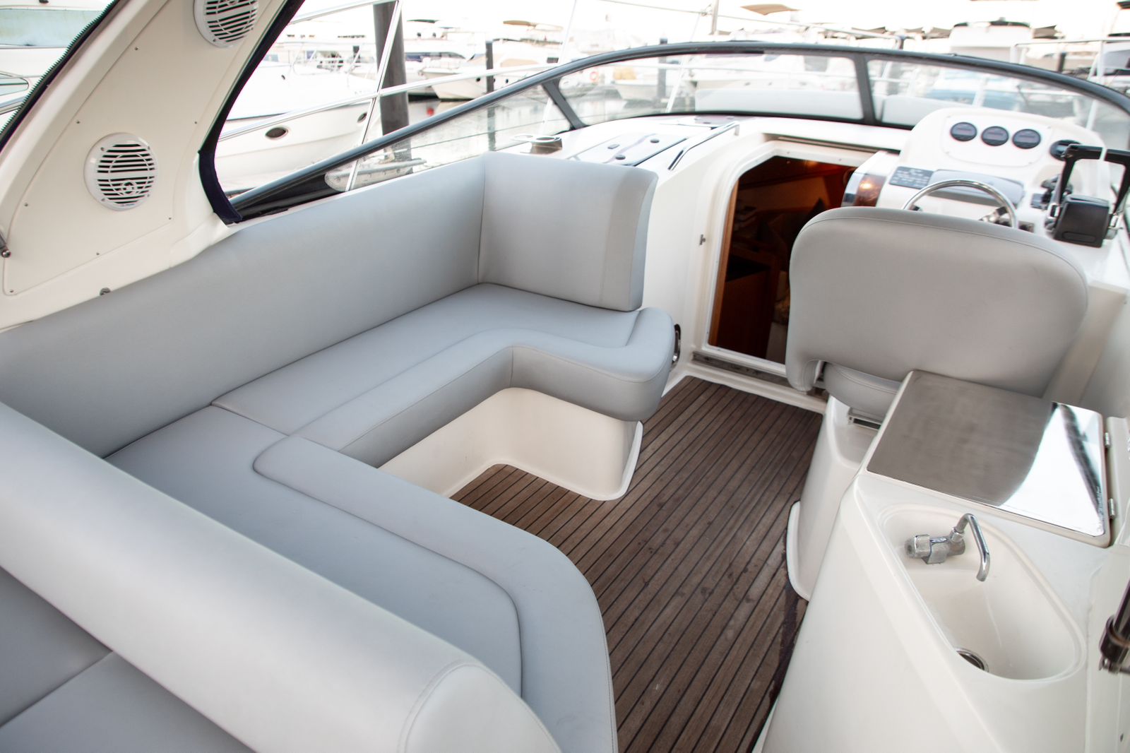 BMW Nora 33ft