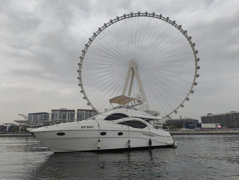 50ft Majesty Silfra