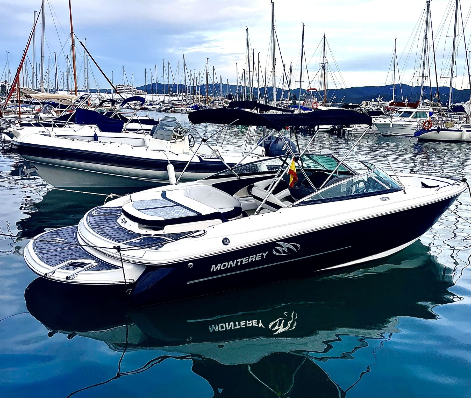 Monterey — 214 Fs (2012)