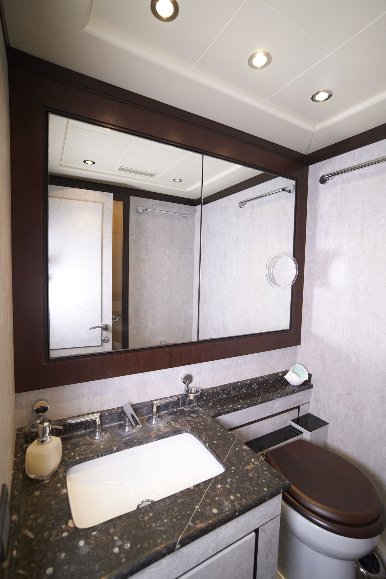 MANGUSTA 92 FIVE STARS