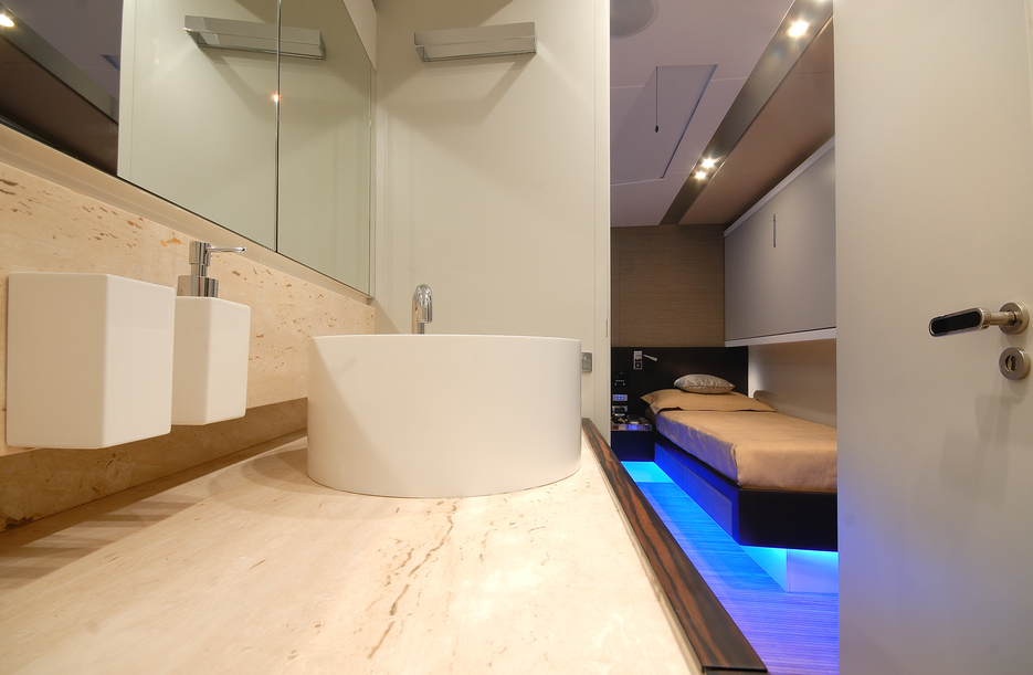 CANADOS 90 FUNKY TOWN