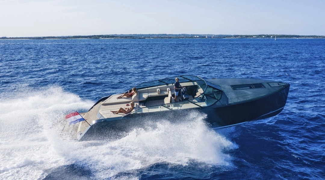 CALIFORNIA 52 WATERDREAM