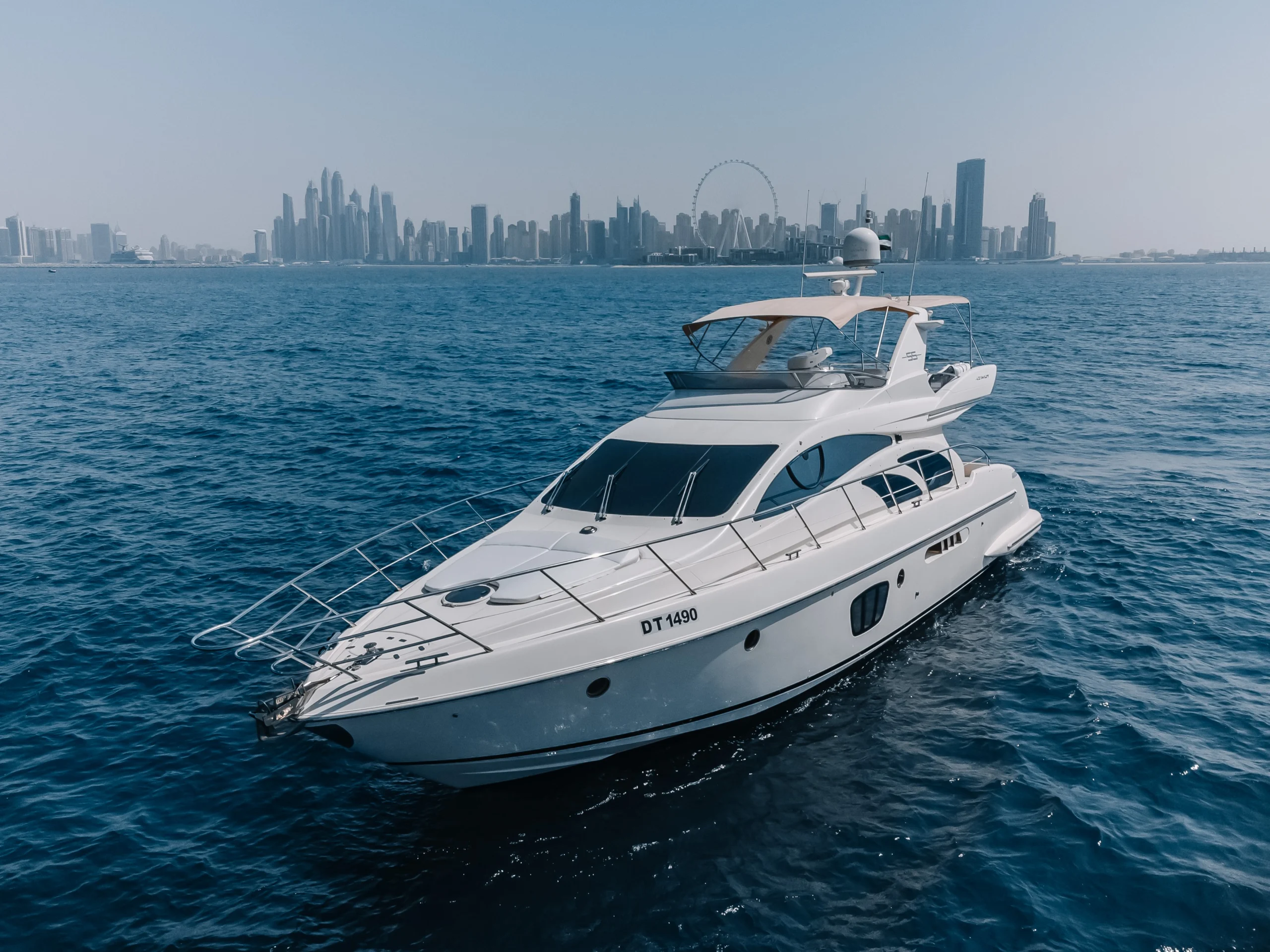 55ft Azimut White Pearl