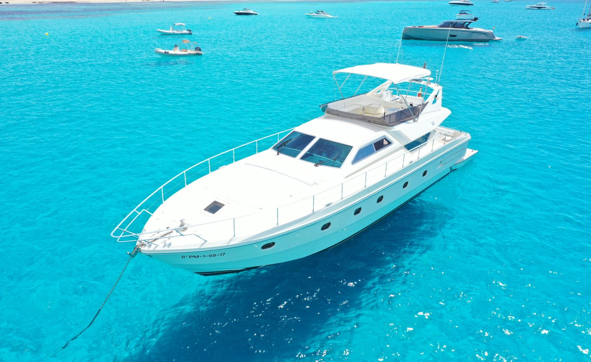 Ferretti — 62 Fly (2000)