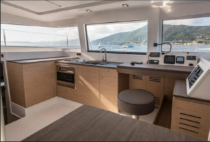 Catana — Bali 4.0 (2017)