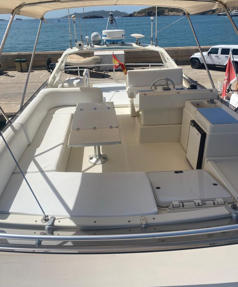 Ferretti — 62 Fly (2000)