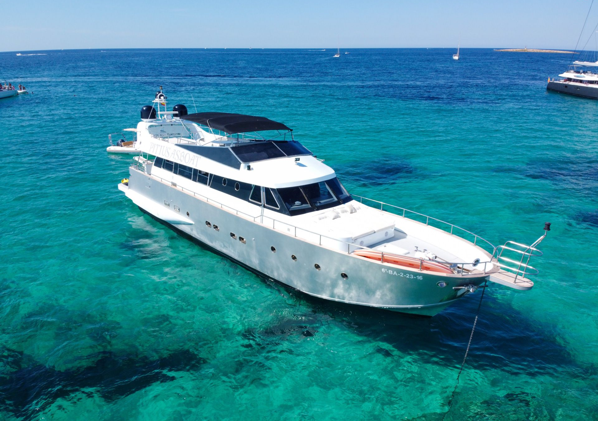 Baglietto — 24 Metros (2005)