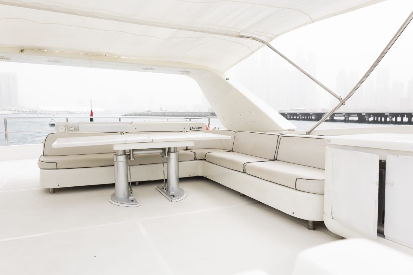 San Lorenzo 82′ Yacht