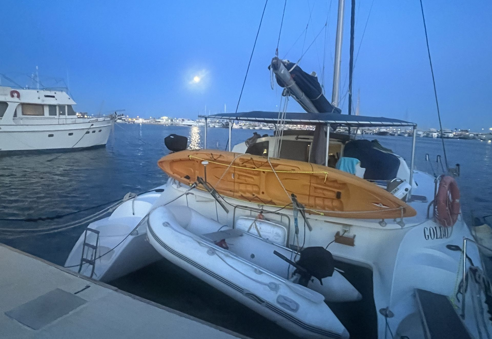 Fountaine Pajot — Athena 38 (2006)
