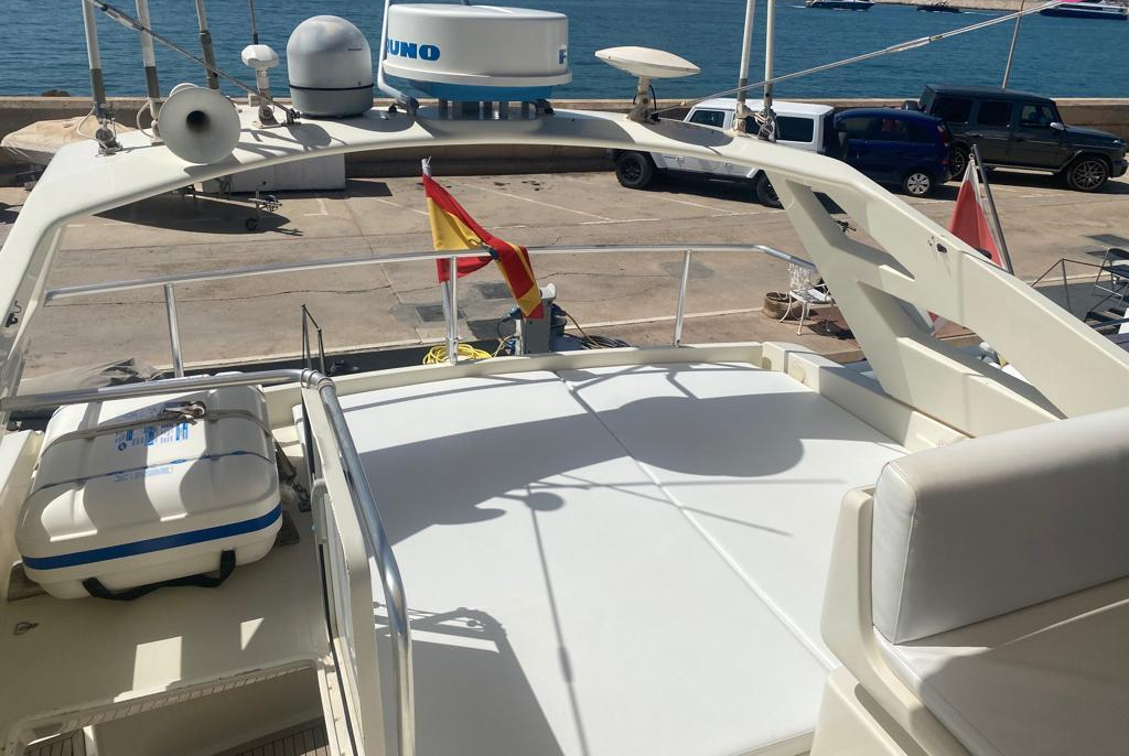 Ferretti — 62 Fly (2000)