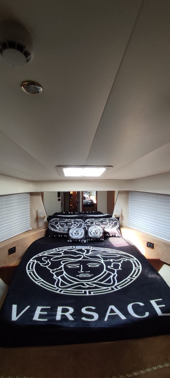 Azimut Italian 60ft (Renaissance)