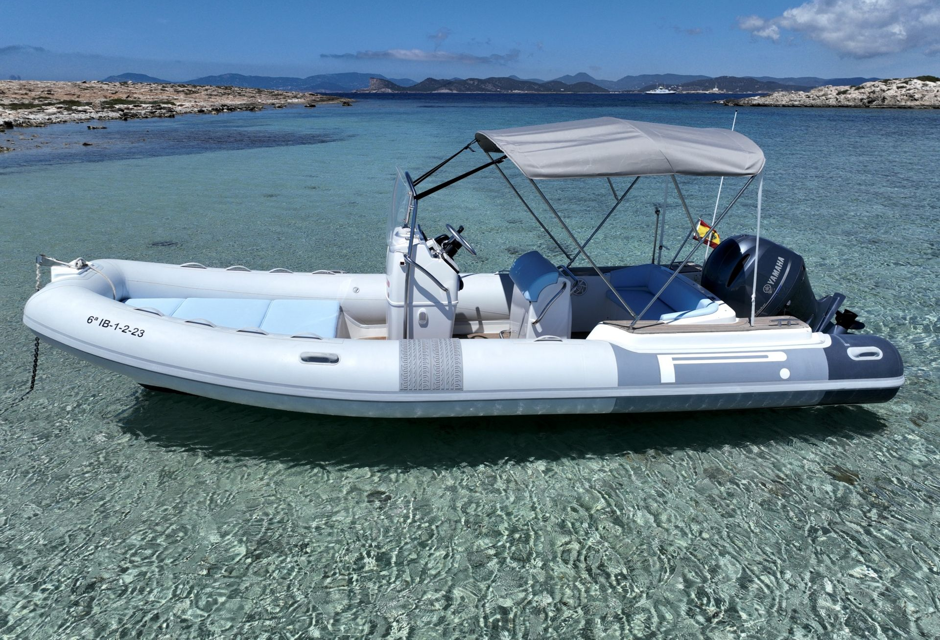 Pirelli — Pzero 660 (2017)