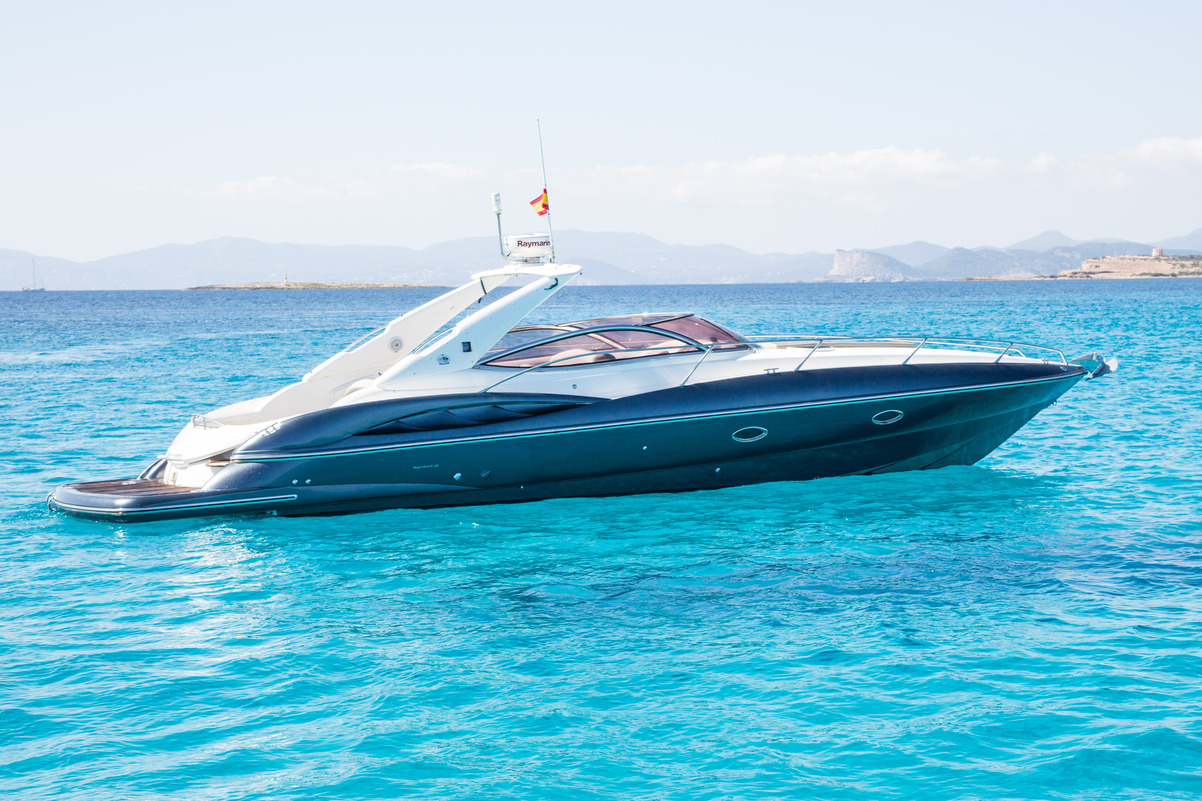 SUNSEEKER SUPERHAWK 40 GREAT NEWS