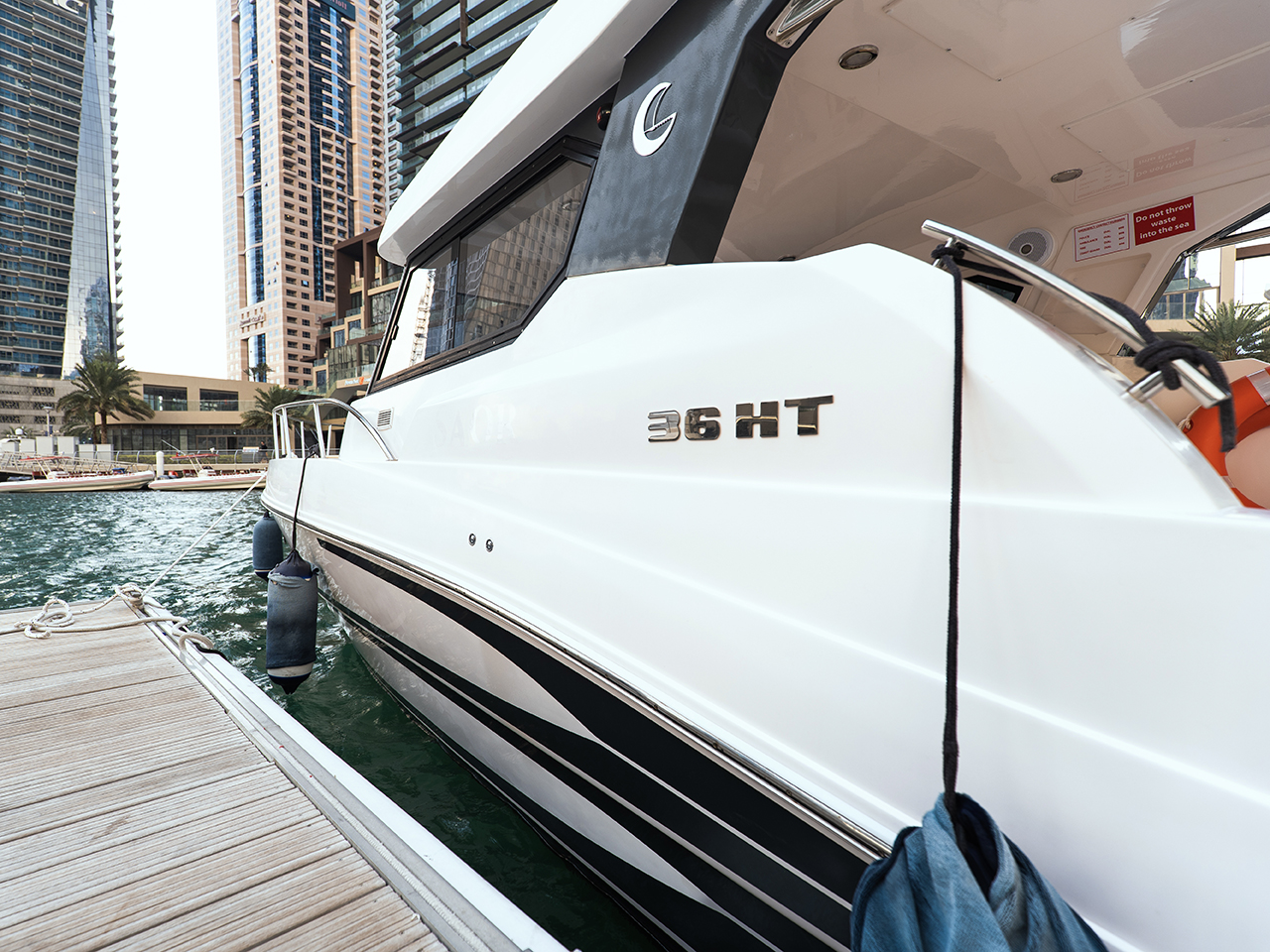 Yacht Charter Thunderbird