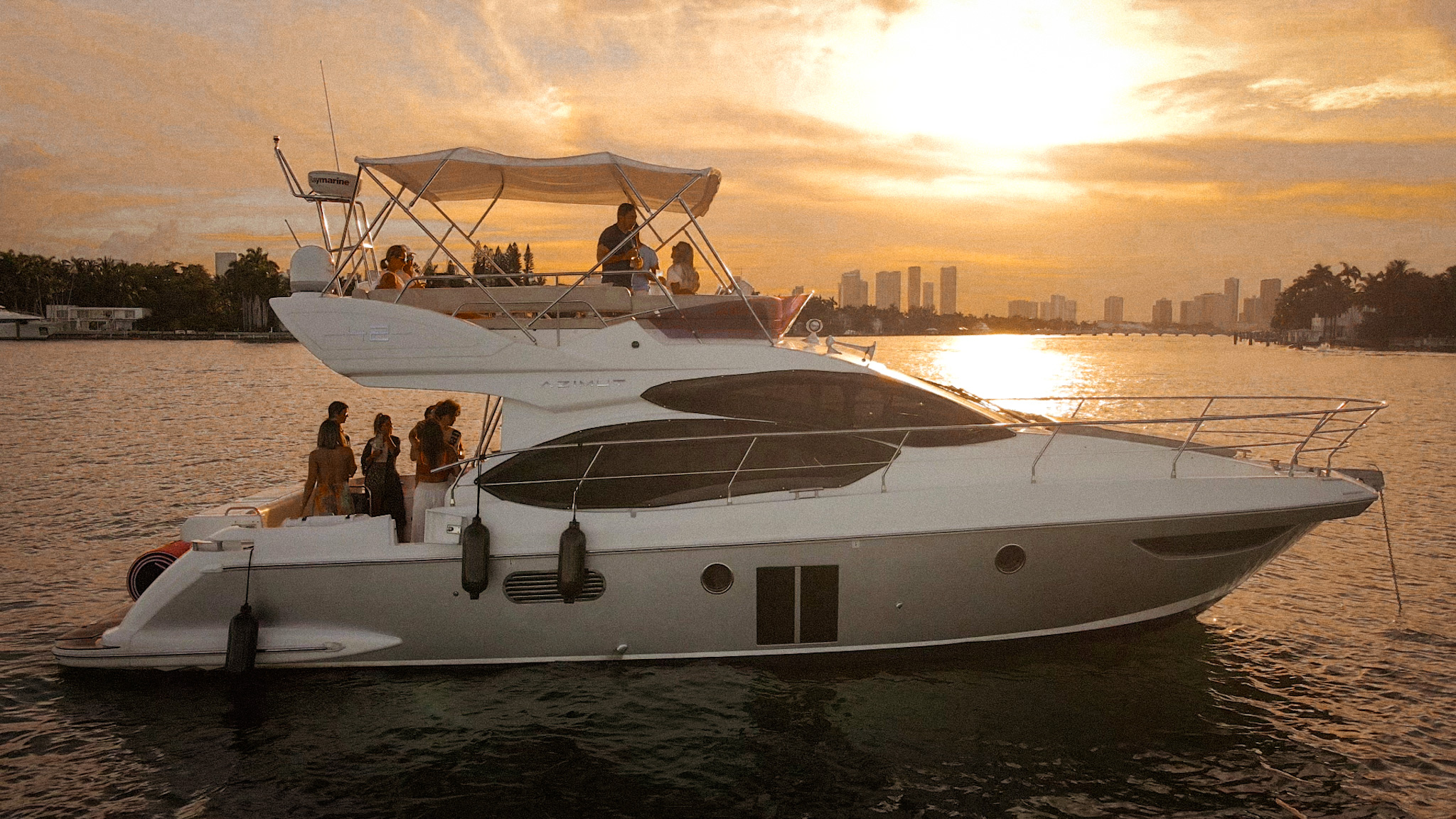 Cruise Miami in a Luxurious Azimut Flybridge