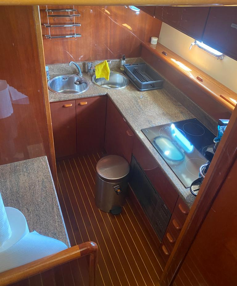 Ferretti — 62 Fly (2000)