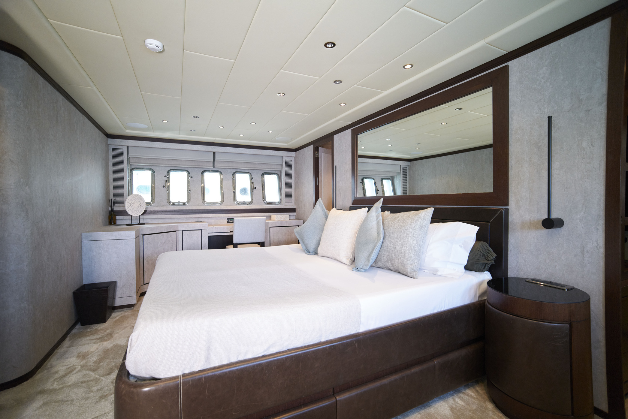 MANGUSTA 92 FIVE STARS