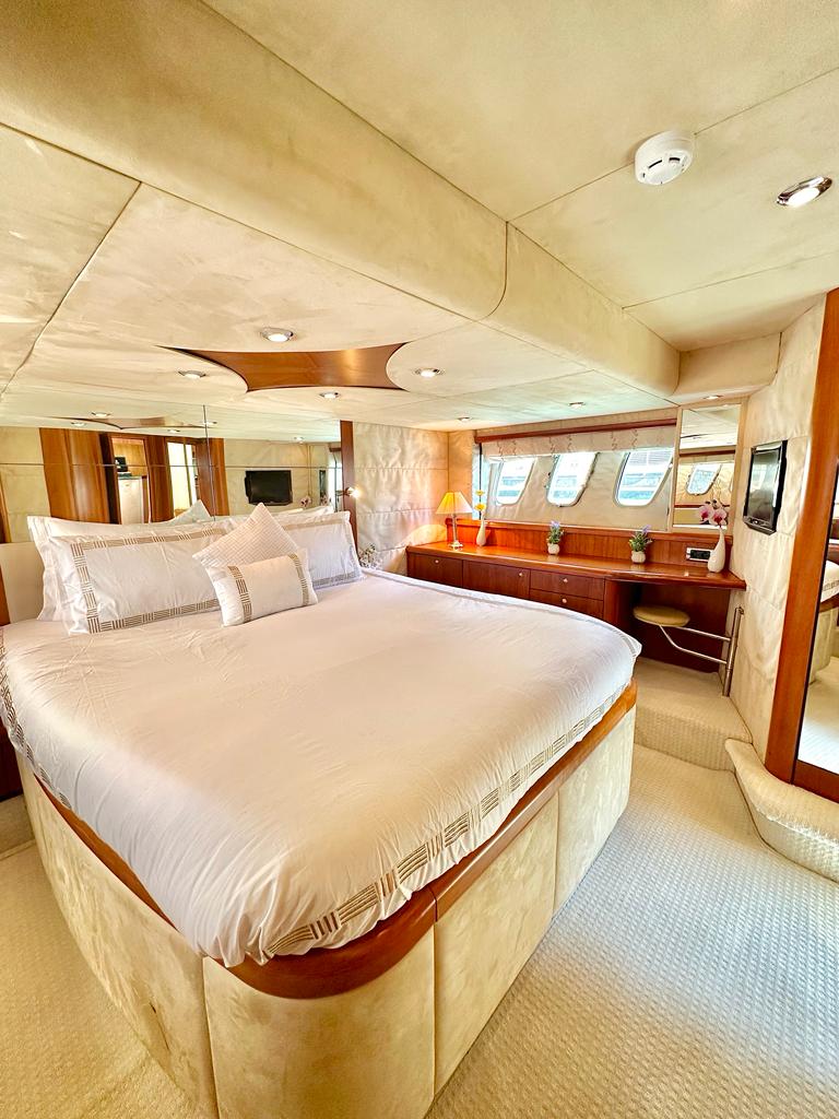 Elite Sunseeker 70ft