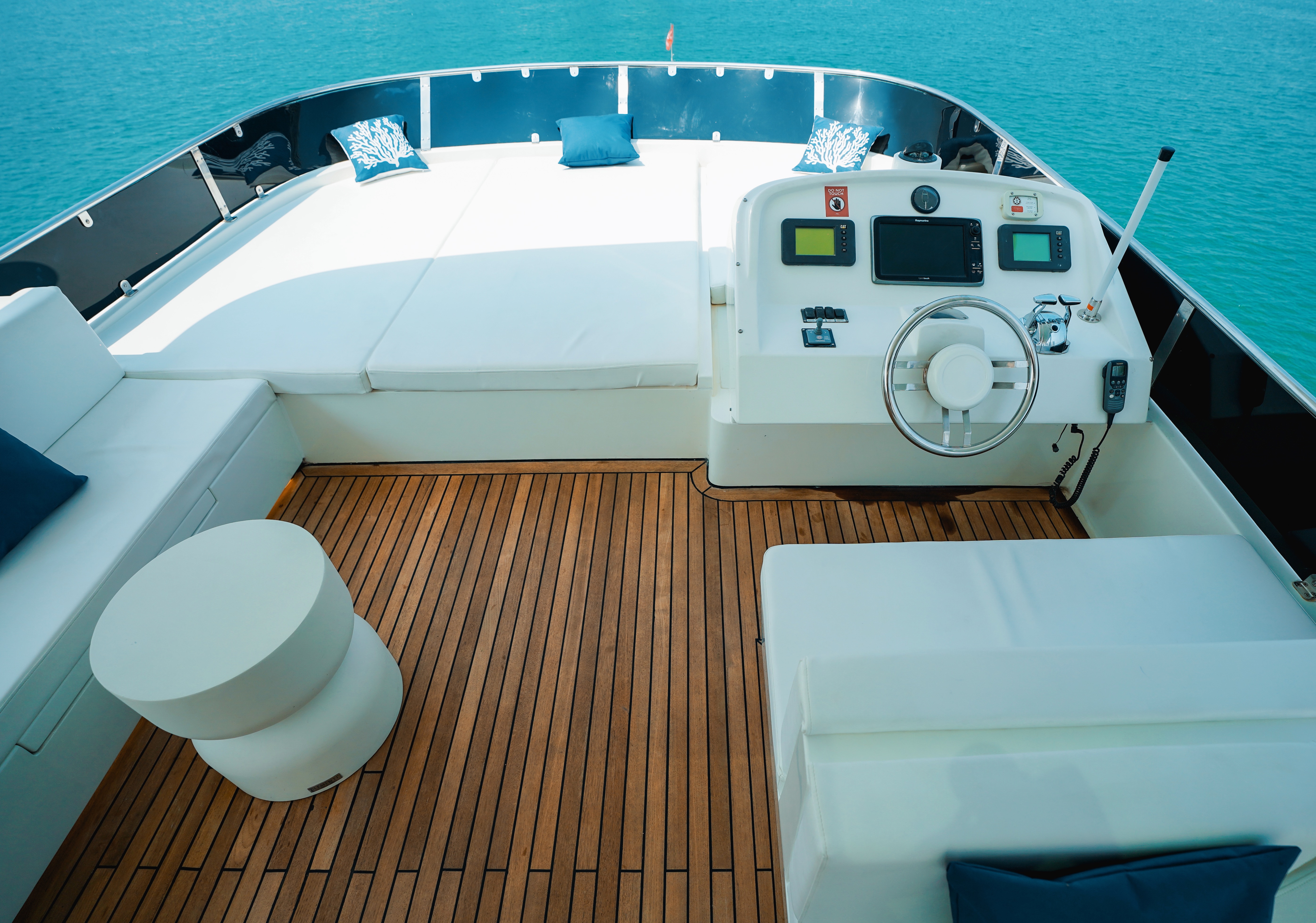 92ft Polaris (Xclusive)