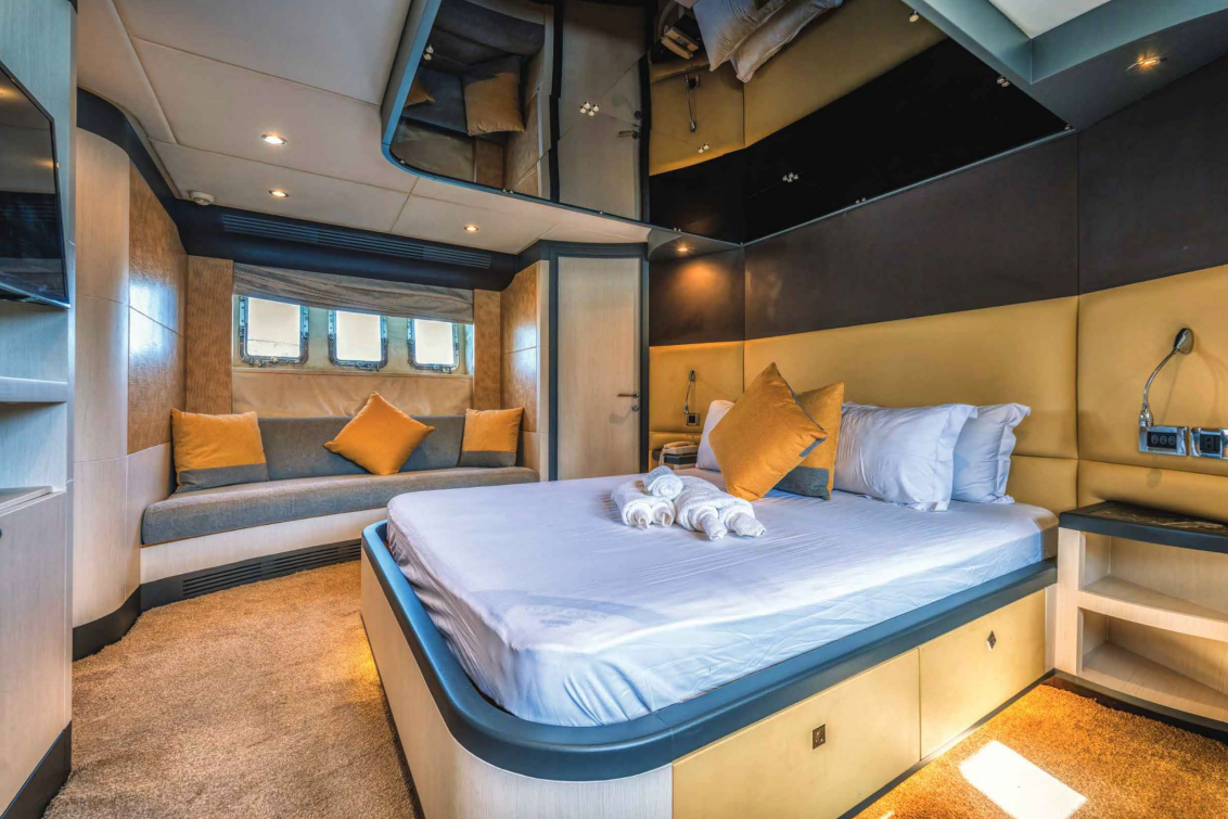 77ft Majesty/Diamond Dust