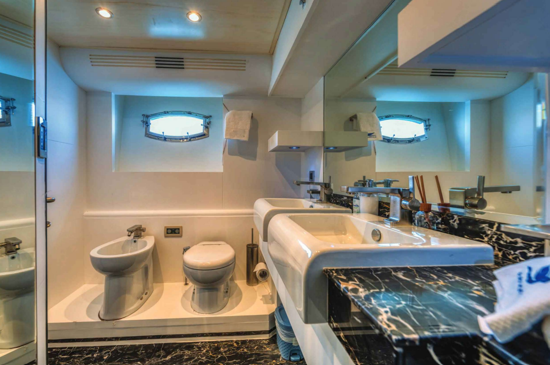 77ft Majesty/Diamond Dust