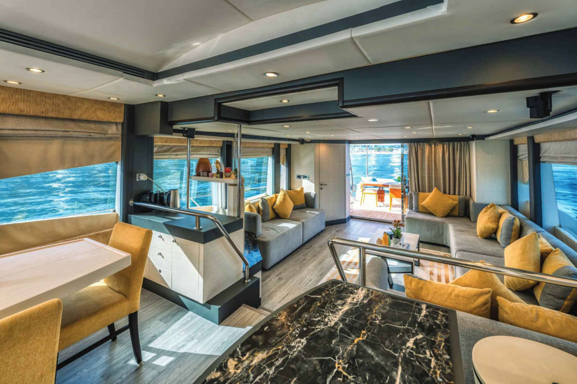 77ft Majesty/Diamond Dust