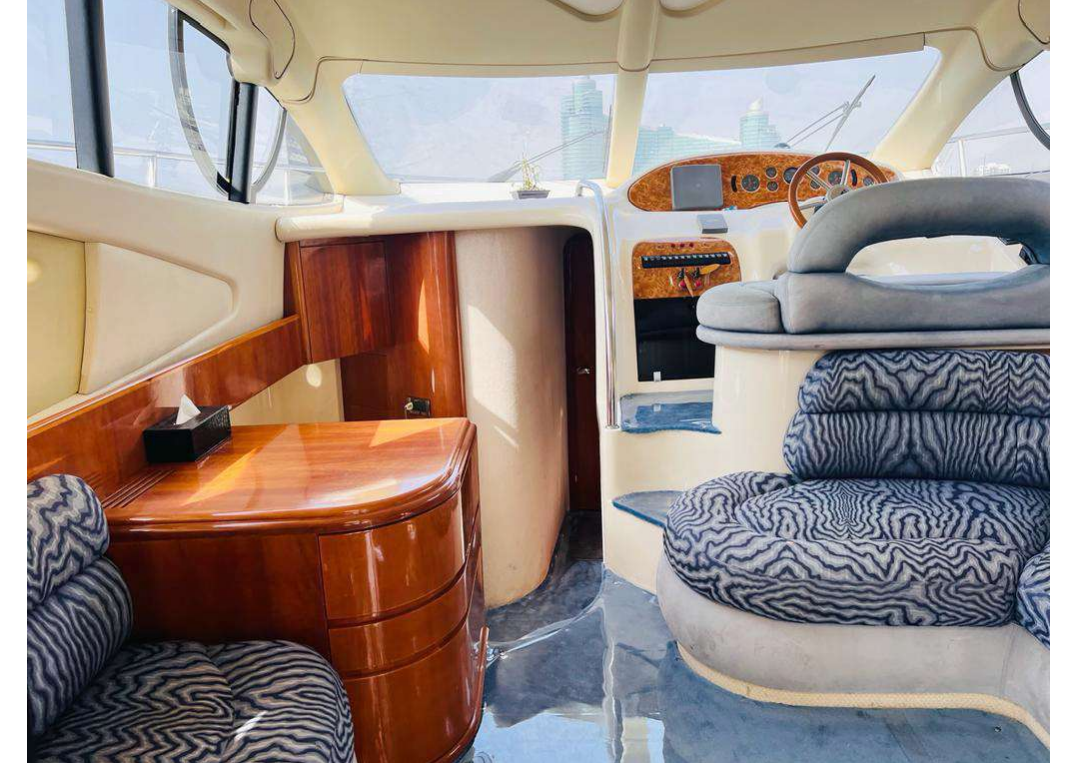 Marbella ( Azimut 42ft ) – 42ft/13m Boat