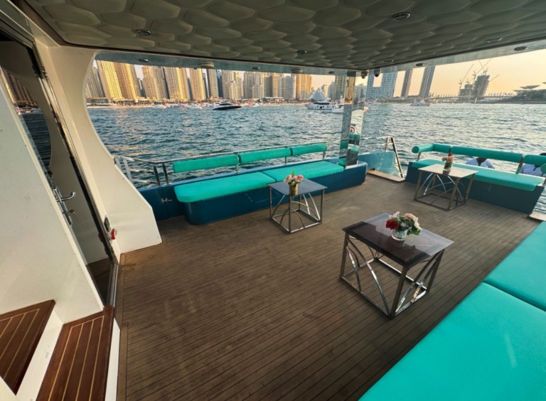 65ft Athina