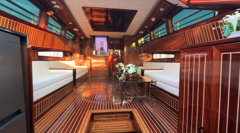 65ft Athina