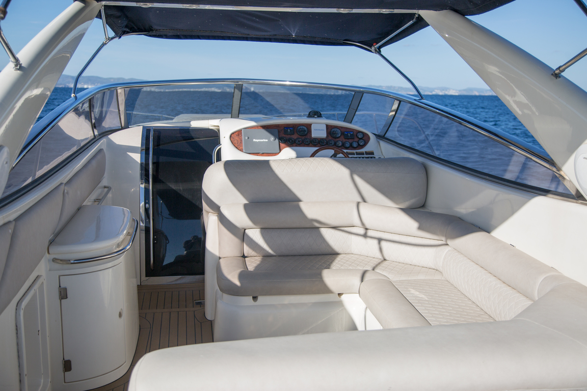 SUNSEEKER SUPERHAWK 48 WATCH ME