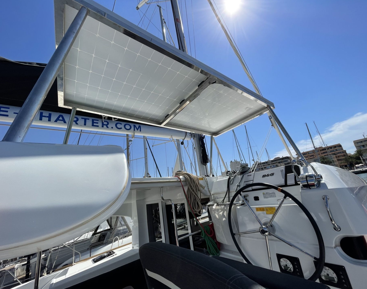 Lagoon — Lagoon 40 (2020)