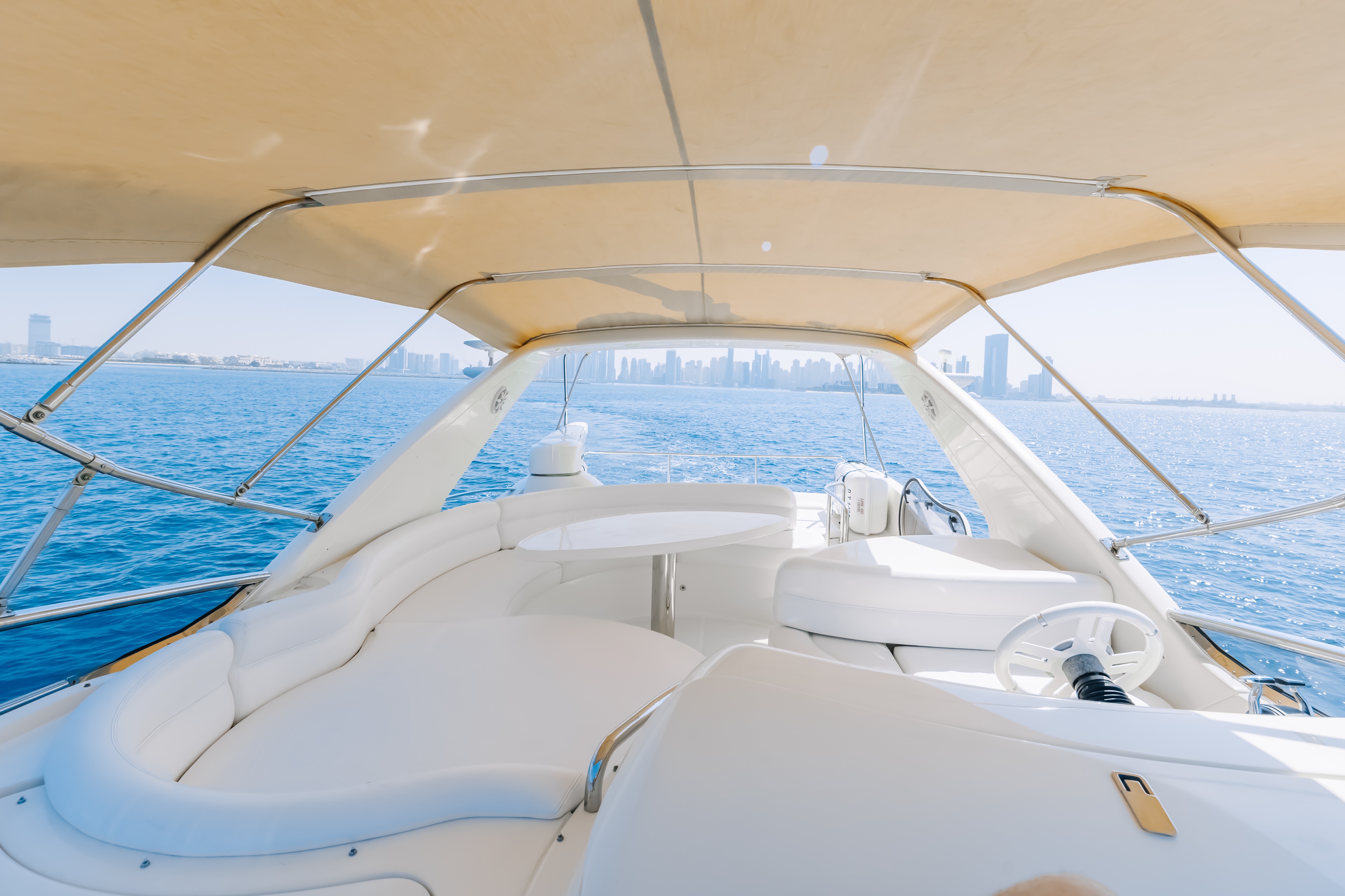 Azimut 55ft White Pearl