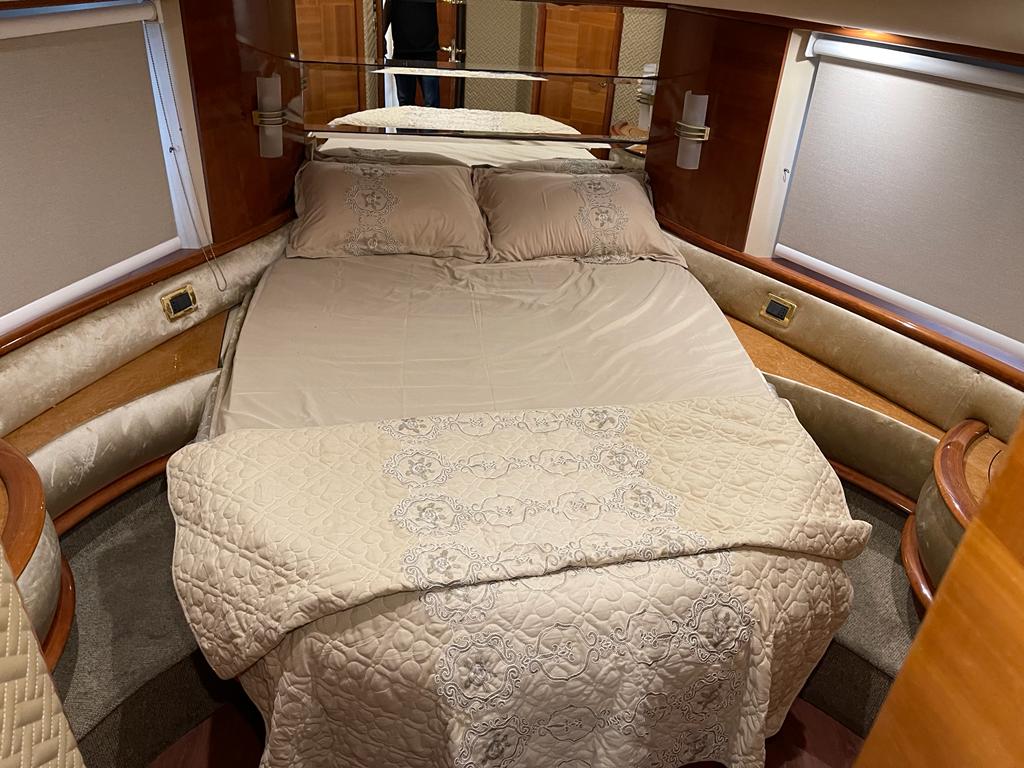 62ft Azimut (Royal Black)