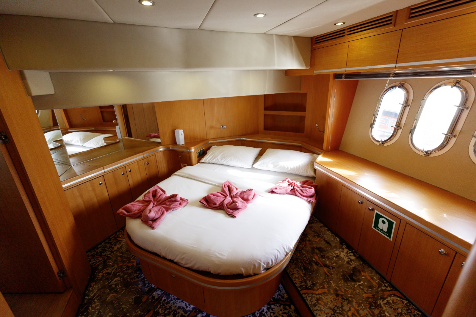 55ft Veronika