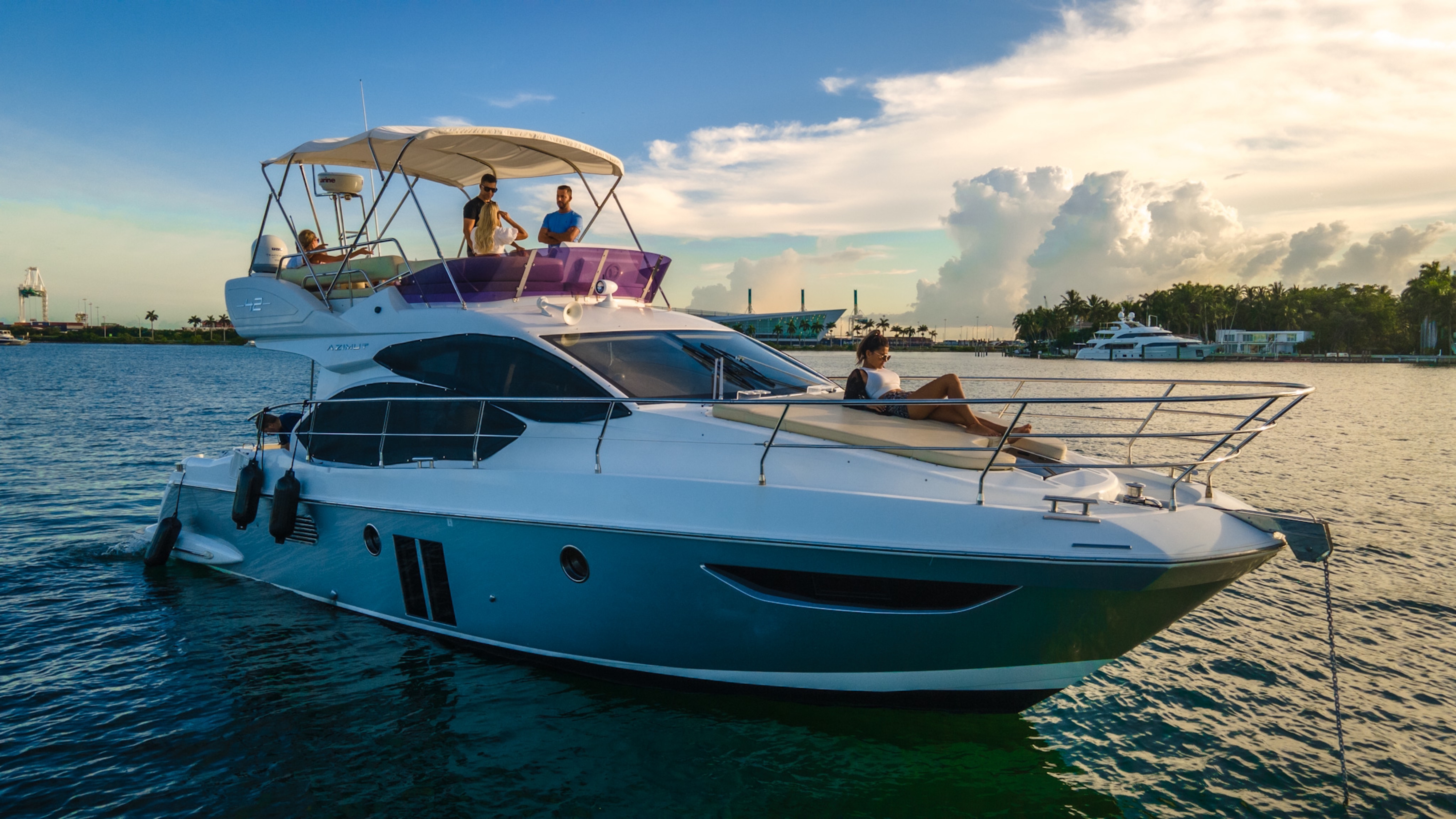 Cruise Miami in a Luxurious Azimut Flybridge