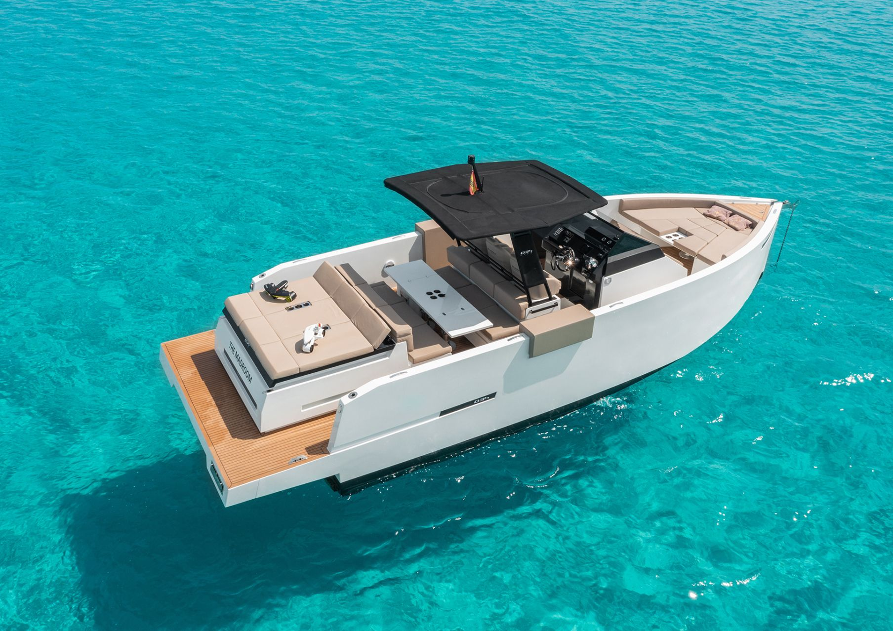 De Antonio Yacht — D34 (2022)