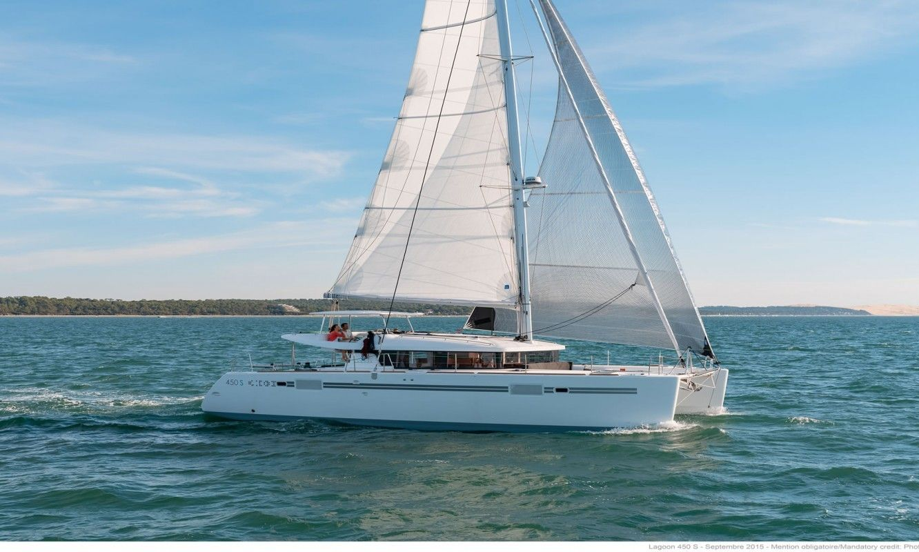 Lagoon 450 (2011)