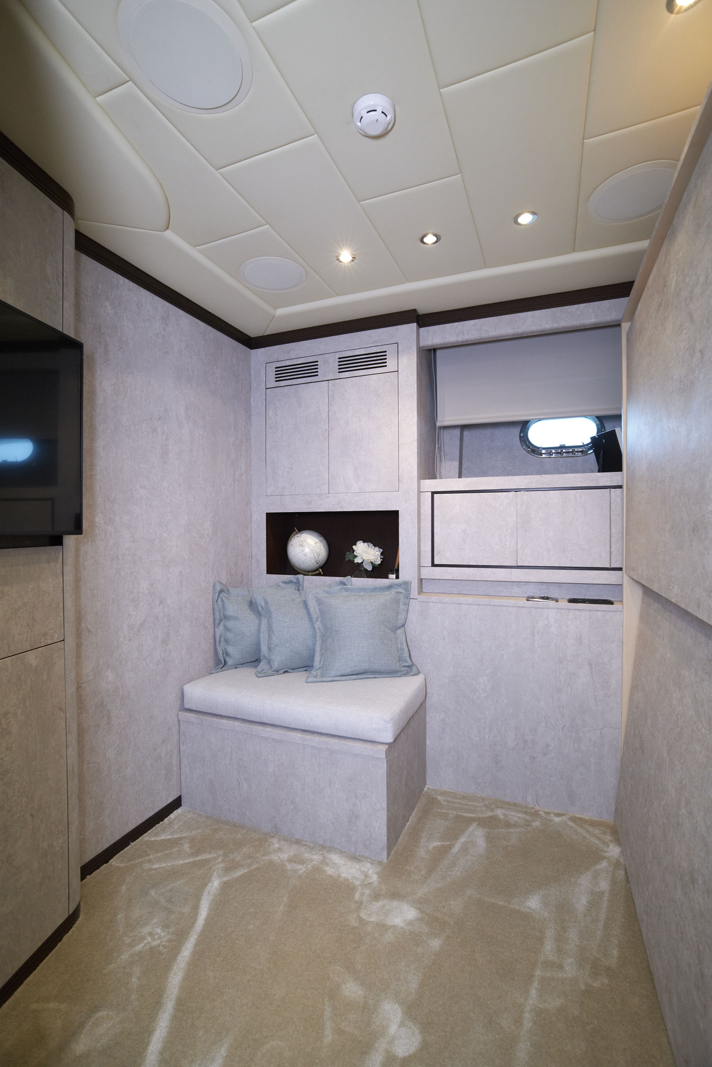 MANGUSTA 92 FIVE STARS