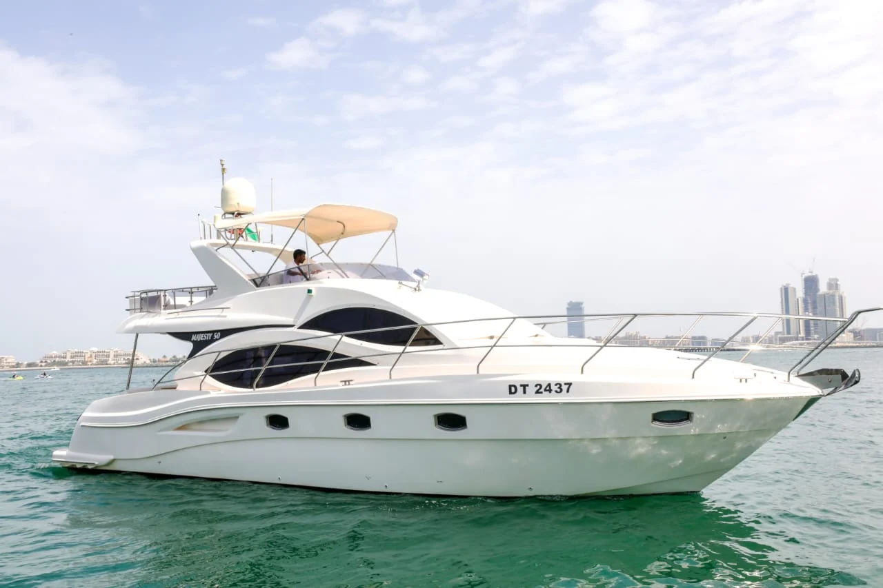 50ft Majesty