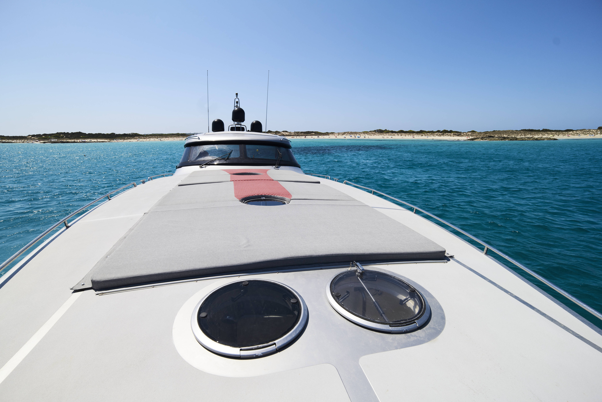 BAIA AZZURRA 63 GOLD DIGGER